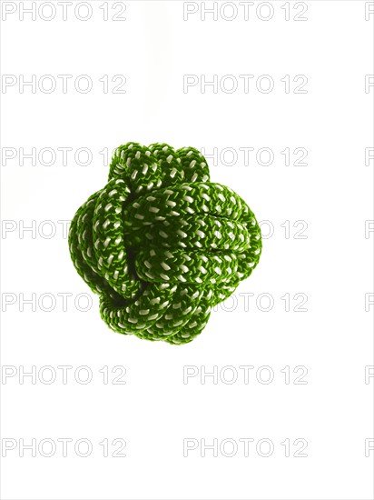 Ball of green rope. Photo : David Arky