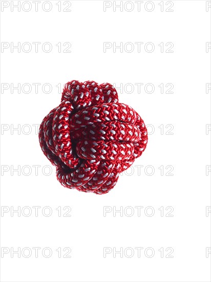 Ball of red rope. Photo : David Arky