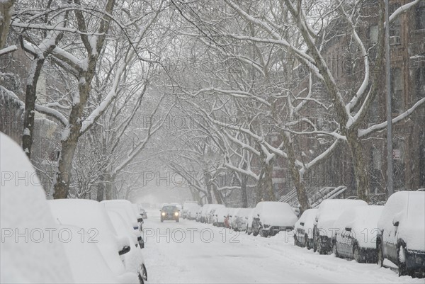 Street in snow. Photo : Antonio M. Rosario