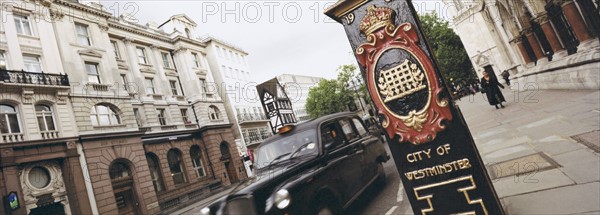 Cab in City of Westminster. Photo : Fisher Litwin