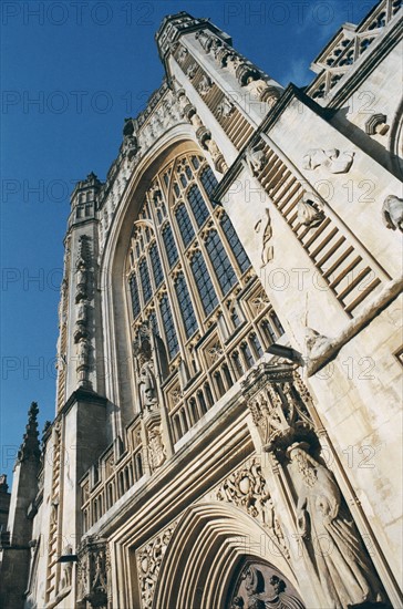 Cathedral in England. Photo : Fisher Litwin