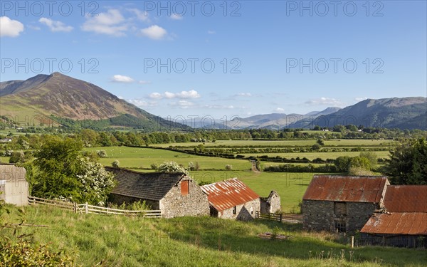 Farm buildings. Photo : Jon Boyes