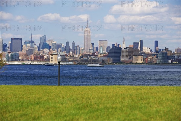 USA, New York State, New York City, Manhattan skyline. Photo : fotog