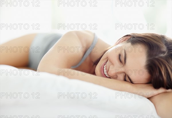 Portrait of young woman. Photo : Momentimages