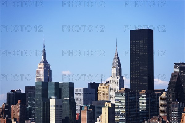 USA, New York State, New York City, Manhattan skyline with Chrysler Building. Photo : fotog