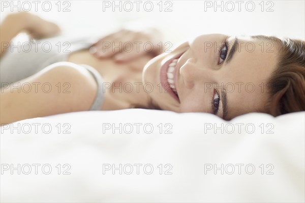 Portrait of young woman. Photo : Momentimages