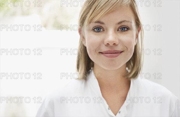 Portrait of female nurse. Photo : Momentimages