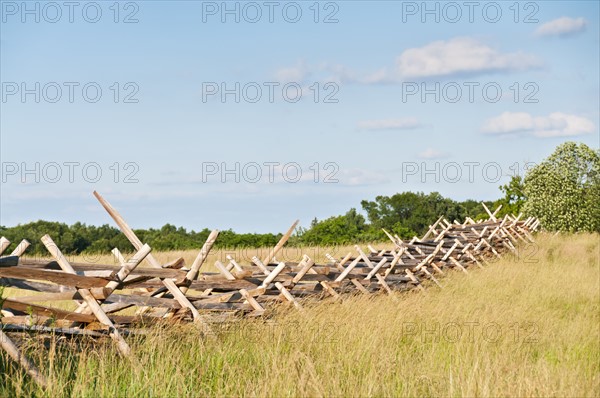 Barricade in field. Photo : Chris Grill