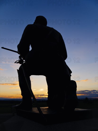 USA, Pennsylvania, Gettysburg, Cemetery Ridge, statue of soldier. Photo : Chris Grill