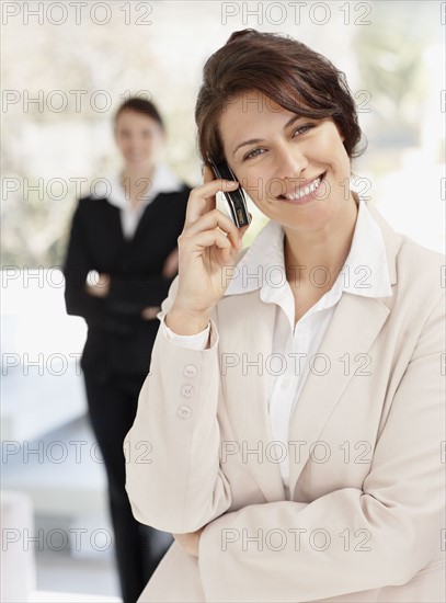 Smiling businesswoman portrait. Photo : Momentimages