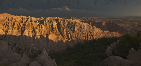 USA, South Dakota, Mountains in Badlands National Park.