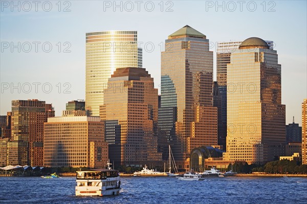 USA, New York State, New York City, World Financial Center at sunset. Photo : fotog