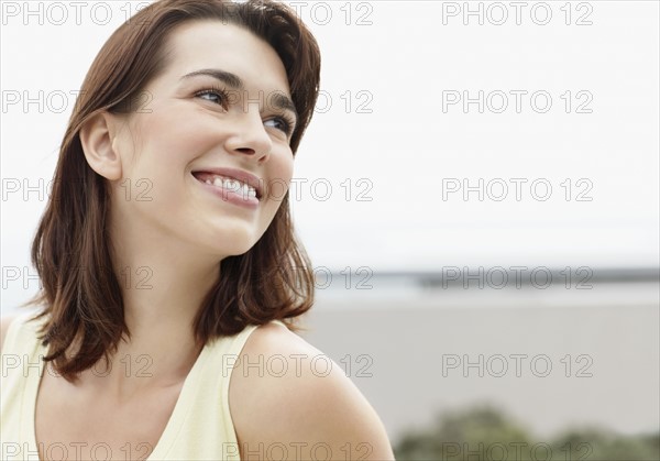 Portrait of young woman. Photo : Momentimages