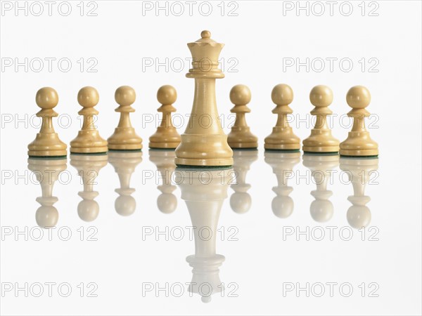 King with pawn chess pieces. Photo : David Arky