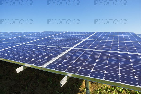 Death Valley, Solar panels. Photo : fotog