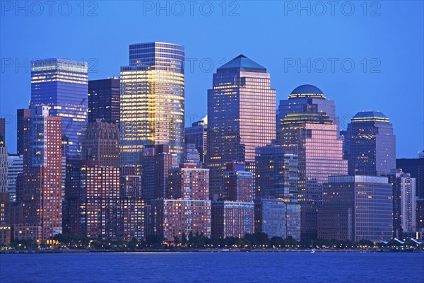 USA, New York State, New York City, Manhattan, World Financial Center at dusk. Photo : fotog