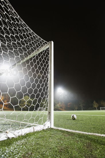 USA, California, Ladera Ranch, Football in front of goal.