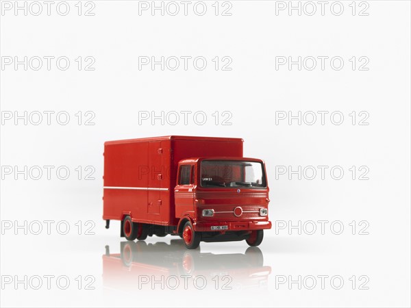 Studio shot of toy truck. Photo : David Arky