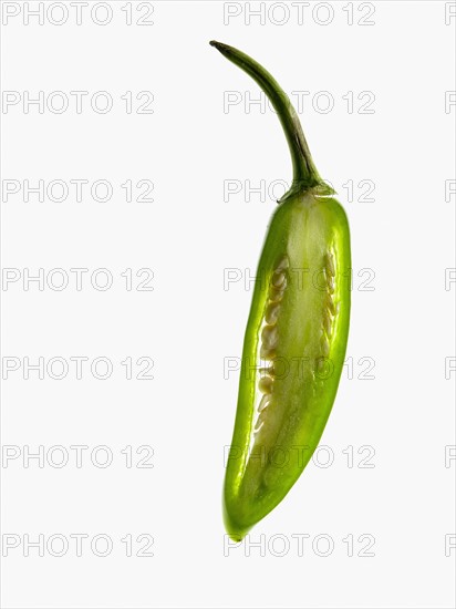 Studio shot of cross section of green pepper. Photo : David Arky