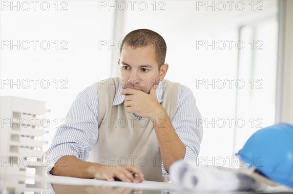 South Africa, Architect working in office. Photo : momentimages