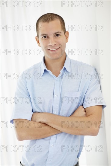 South Africa, Portrait of smiling young man. Photo : momentimages