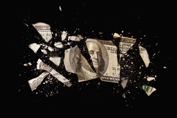 Cracked one hundred dollar bill. Photo : Mike Kemp
