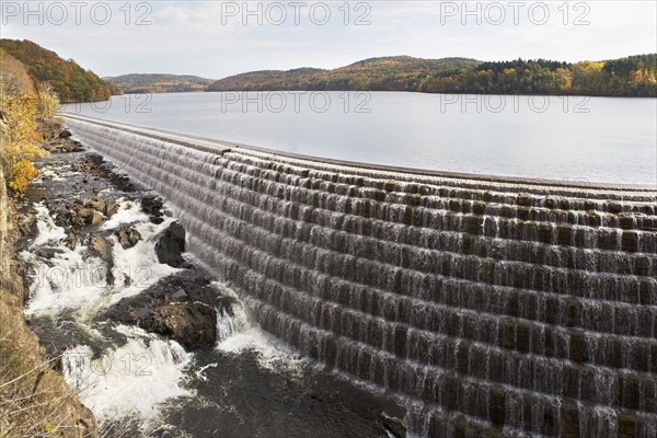 USA, New York, Croton, Croton Falls. Photo : fotog