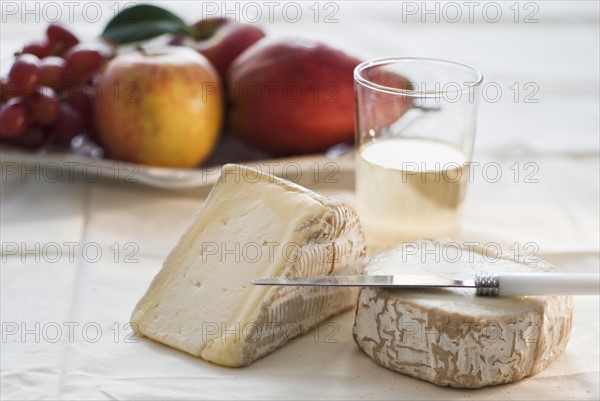 Brie cheese .