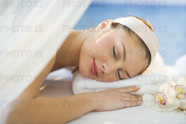 USA, New Jersey, Jersey City, Portrait of young woman in spa.