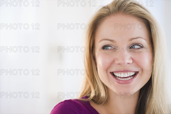 USA, New Jersey, Jersey City, Portrait of young attractive woman. Photo : Jamie Grill Photography