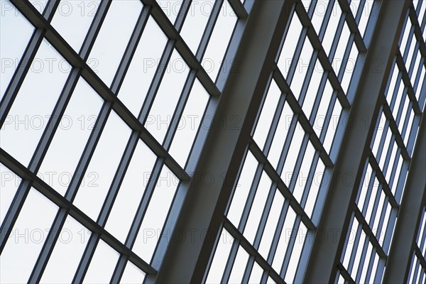 USA, New York City, Metropolitan Museum window detail. Photo : fotog