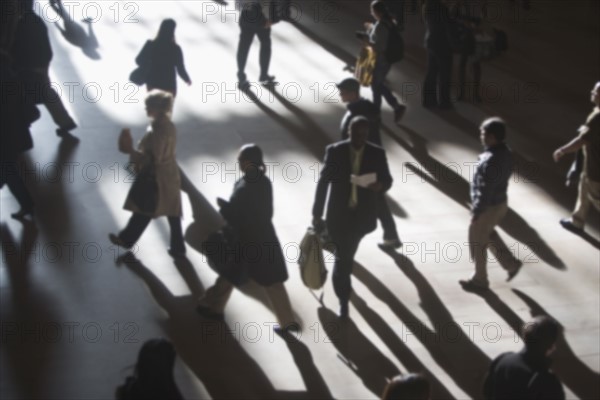 USA, New York City, commuters in motion. Photo : fotog