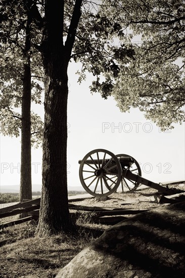 USA, Pennsylvania, Gettysburg, Little Round Top, historical canon from American Civil War . Photo : Chris Hackett