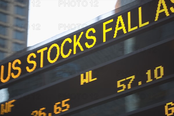 USA, New York State, New York City, Times Square, Stock Quotron, close-up. Photo : fotog