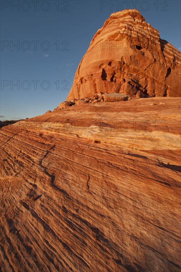 USA, Nevada, Valley of Fire, red rocks. Photo : Gary Weathers