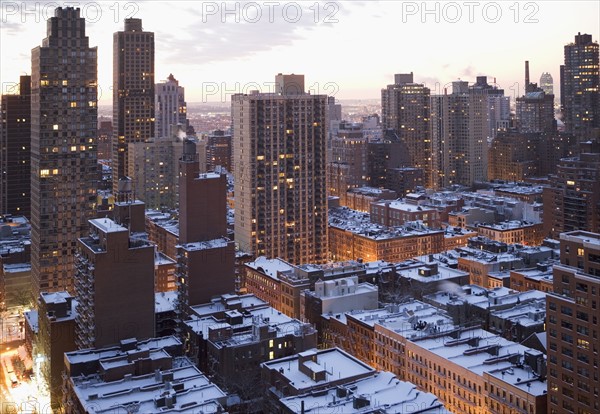 USA, View of New York City covered with snow . Photo : fotog