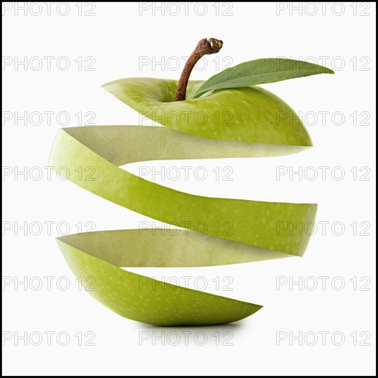 Apple peel in apple shape, studio shot. Photo : Mike Kemp