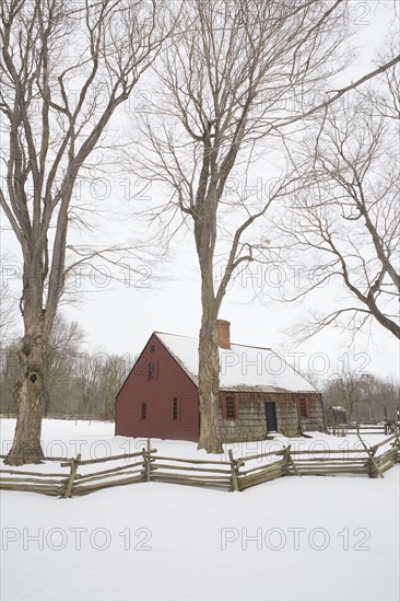 USA, New Jersey, Morristown, Morristown National Historical Park, Jockey Hollow, Tempe Wick House in winter. Photo : Chris Hackett
