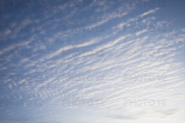 USA, Massachusetts, alto cumulus clouds. Photo : Chris Hackett