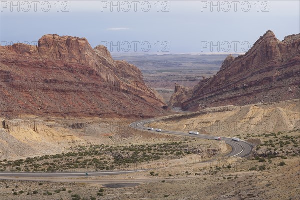 USA, Colorado, Curved road on desert. Photo: Noah Clayton
