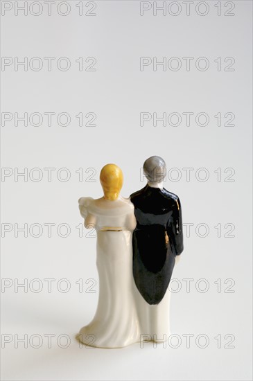 Studio shot of bride and groom figurines. Photo : Antonio M. Rosario