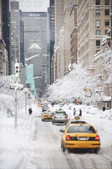 USA, New York City, Park Avenue in winter. Photo : fotog