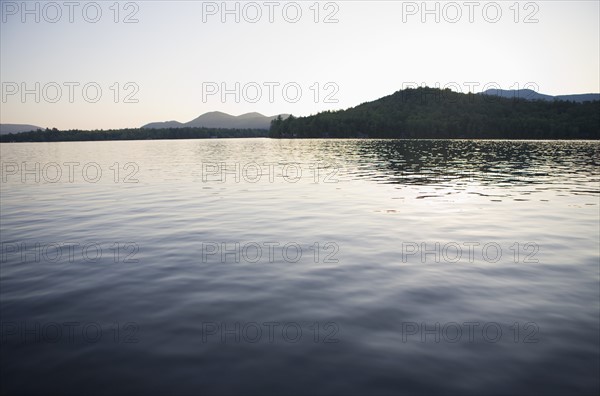 USA, New York State, Idyllic landscape with lake. Photo : Chris Hackett