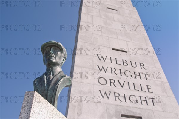 USA, North Carolina, Outer Banks, Kill Devil Hills, Wright Brothers Memorial. Photo: Tetra Images