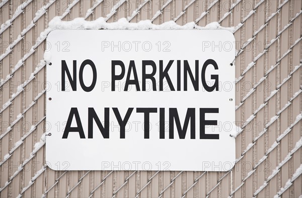 No parking sing. Photo : Kristin Lee