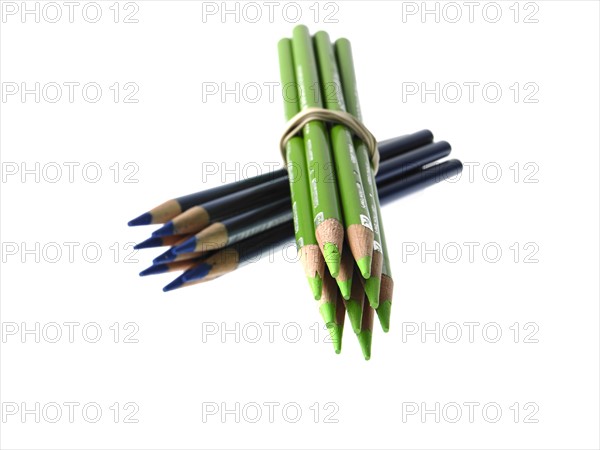 Studio shot of two bunches of pencils. Photo : David Arky