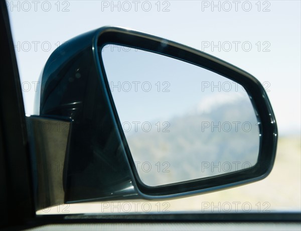 USA, California, Palm Springs, Coachella Valley, San Gorgonio Pass, Close up of rear- view mirror . Photo : Jamie Grill Photography