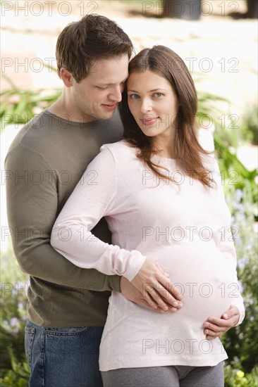 Expecting couple. Photo : Rob Lewine