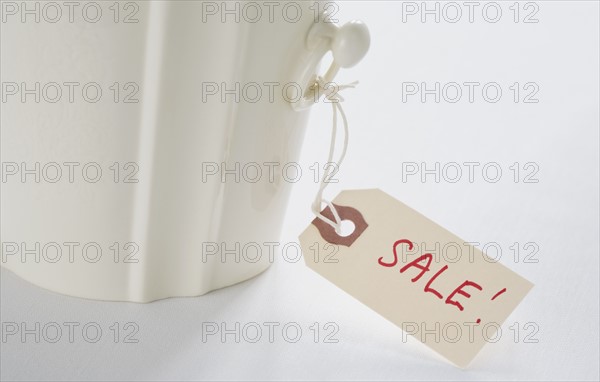 Close-up of label with "sale" sign. Photo : Chris Hackett