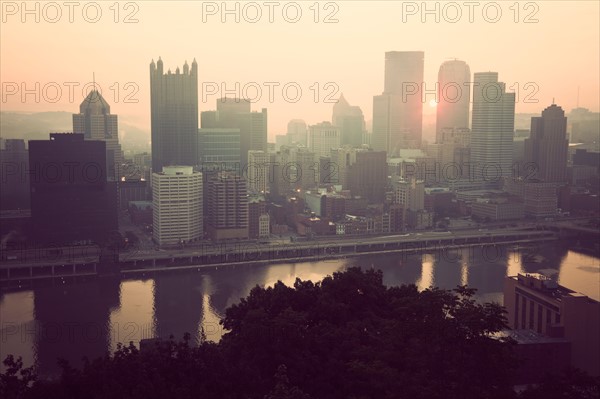 USA, Pennsylvania, Pittsburgh at sunrise. Photo : Henryk Sadura